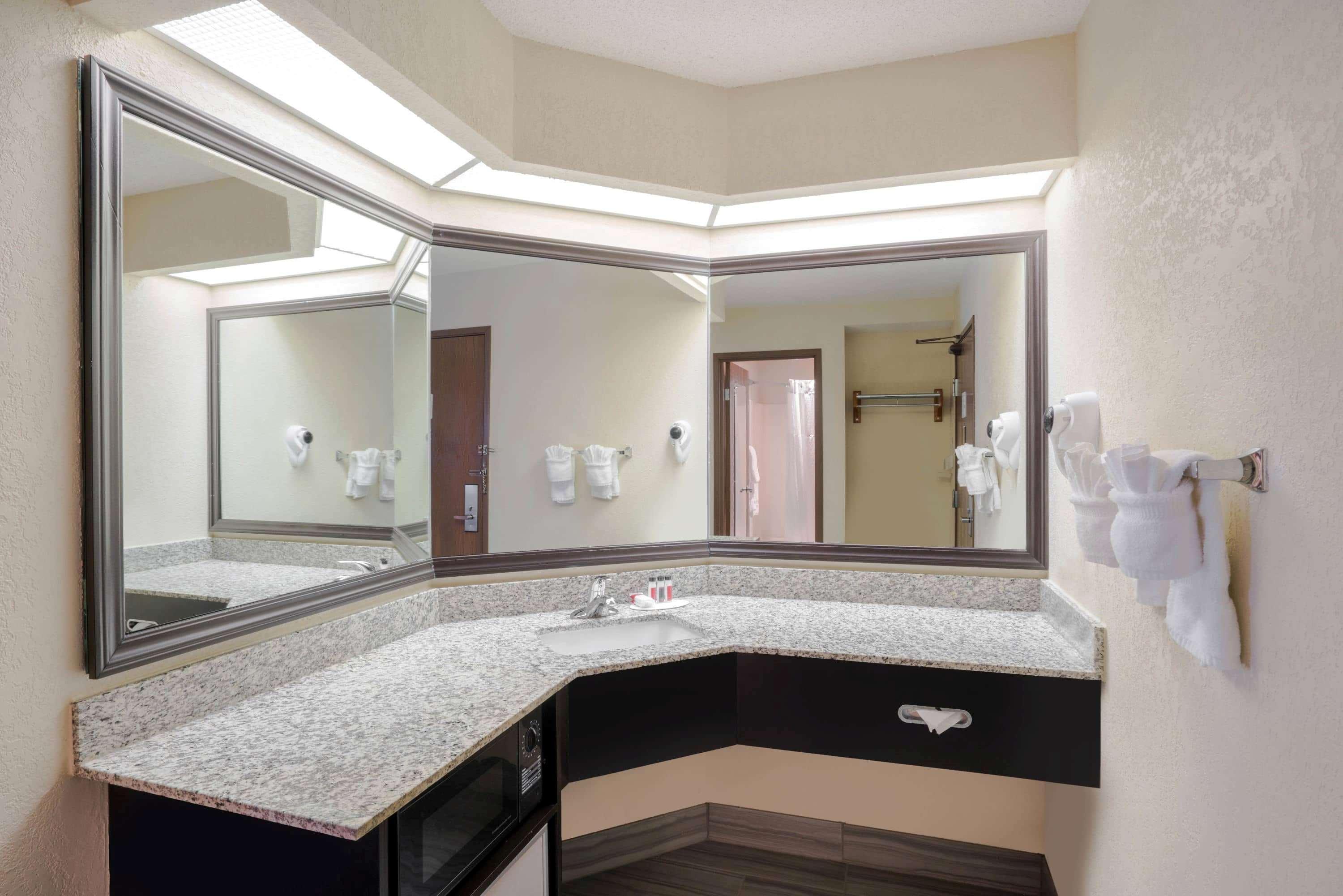 Comfort Inn & Suites Brentwood Eksteriør bilde